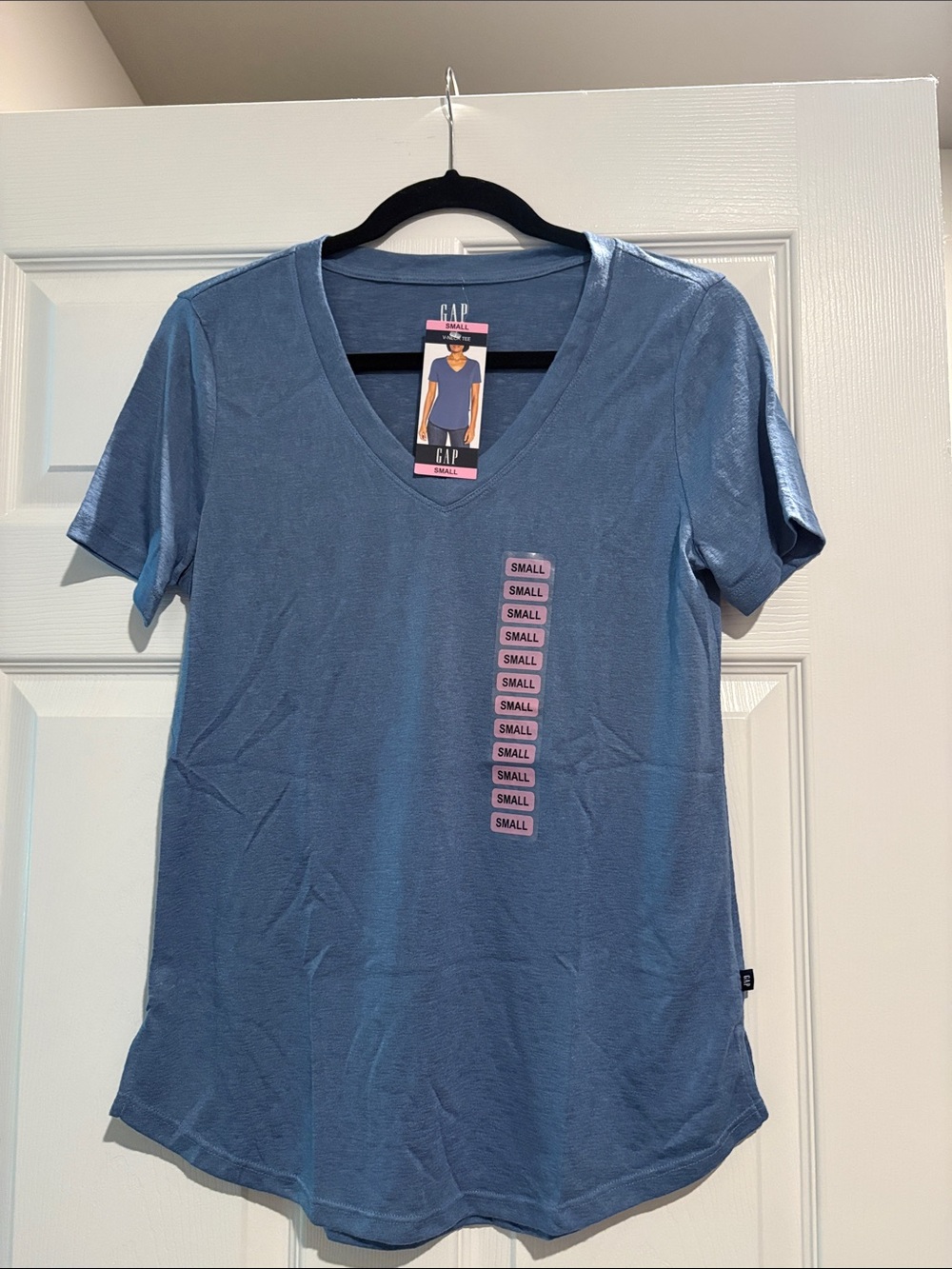 Gap V-Neck Tee